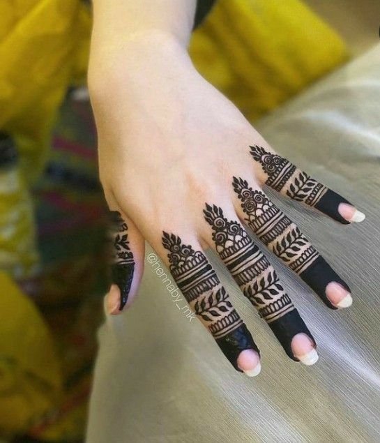 finger mehndi design2