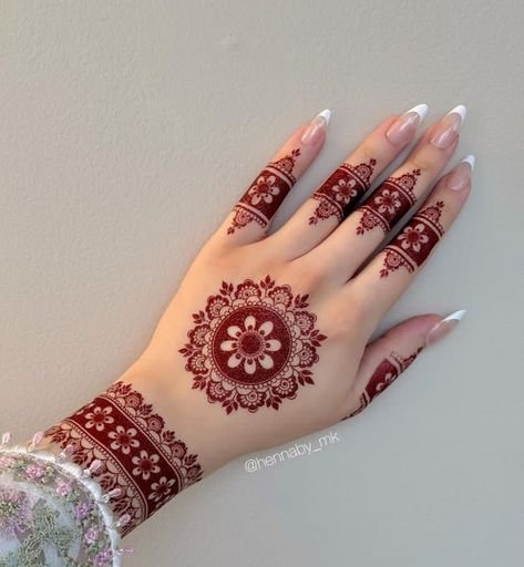 flower mehndi design