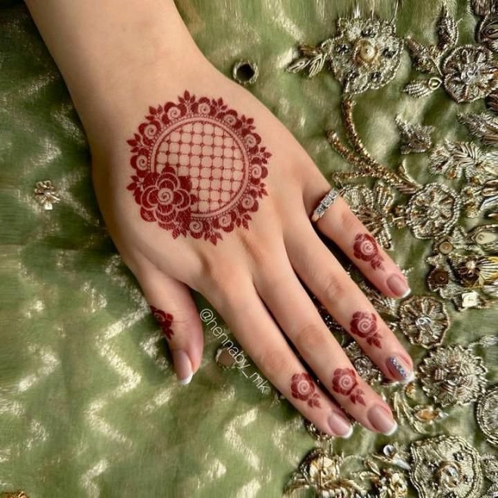 flower mehndi design2