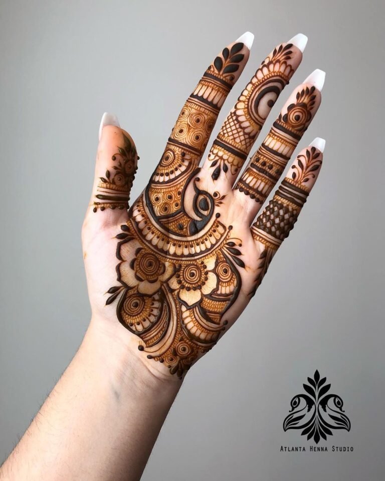 Trendy Palm Mehndi Design 2025 – Simple Yet Stunning Styles